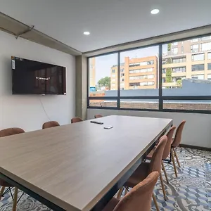 https://cozy-loft-in-parque-virrey.hotels-bogota.net